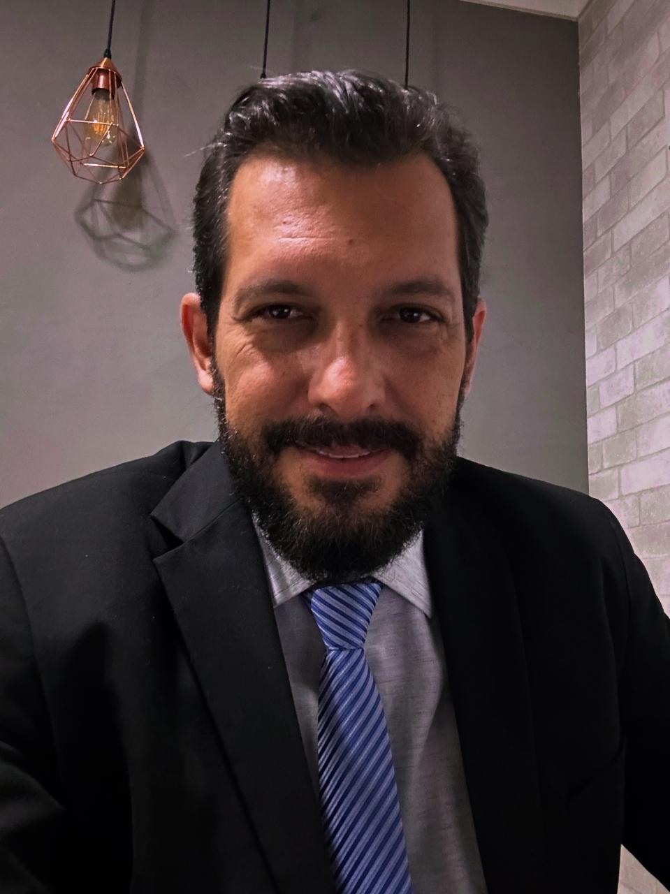 Dr. Juliano